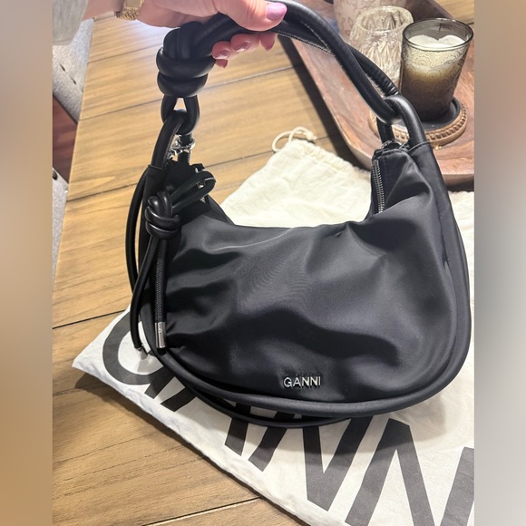 GANNI medium black baguette knot bag - Picture 3 of 11